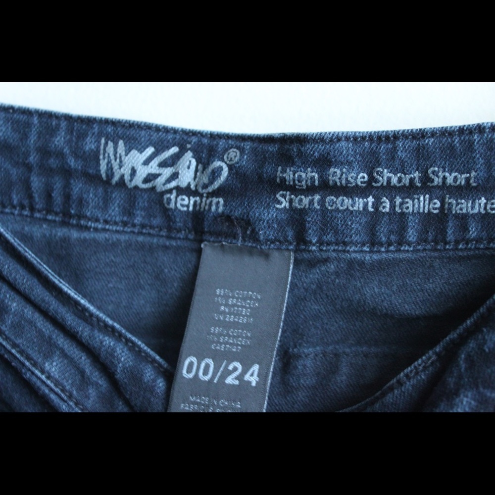 Black High Rise Mossimo Short Shorts - Picture 3 of 4